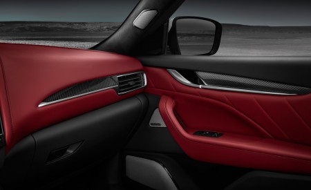 2019 Maserati Levante GTS Interior Detail Wallpapers 450x275 (87)