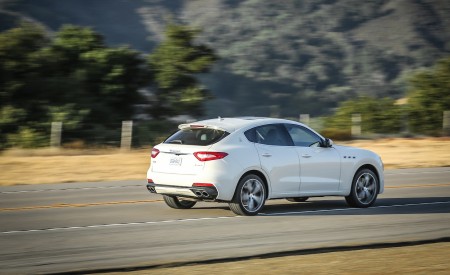 2019 Maserati Levante GTS Rear Three-Quarter Wallpapers 450x275 (28)