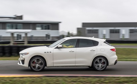 2019 Maserati Levante GTS Side Wallpapers 450x275 (69)