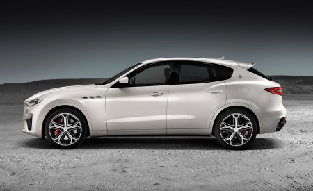 2019 Maserati Levante GTS Side Wallpapers 450x275 (81)