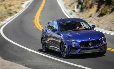 2019 Maserati Levante Trofeo Front Three-Quarter Wallpapers 450x275 (33)