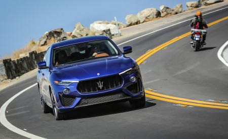 2019 Maserati Levante Trofeo Front Wallpapers 450x275 (4)
