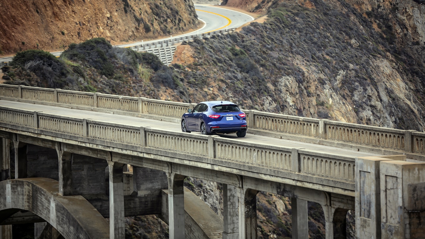 2019 Maserati Levante Trofeo Rear Three-Quarter Wallpapers #36 of 97