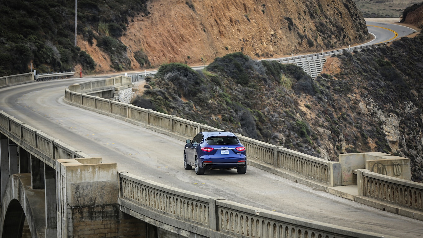 2019 Maserati Levante Trofeo Rear Three-Quarter Wallpapers #37 of 97