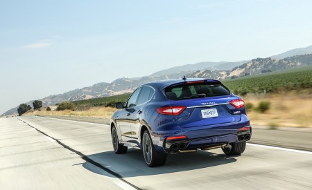 2019 Maserati Levante Trofeo Rear Three-Quarter Wallpapers 450x275 (14)