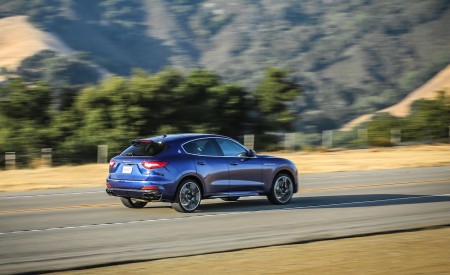 2019 Maserati Levante Trofeo Rear Three-Quarter Wallpapers 450x275 (6)