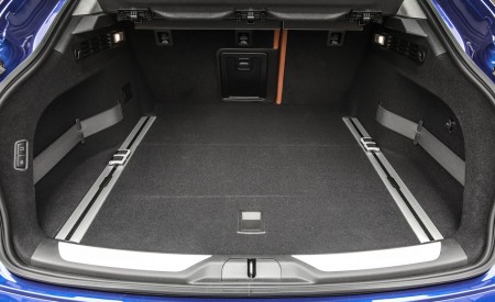2019 Maserati Levante Trofeo Trunk Wallpapers 450x275 (51)