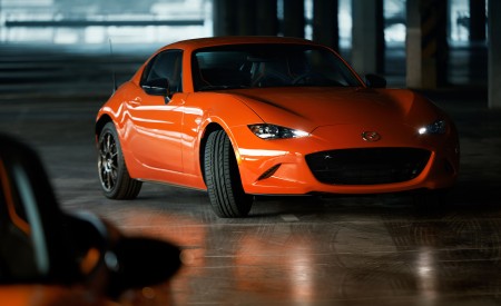 2019 Mazda MX-5 Miata 30th Anniversary Edition Front Three-Quarter Wallpapers 450x275 (79)