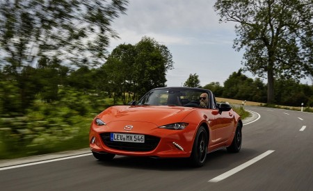 2019 Mazda MX-5 Miata 30th Anniversary Edition Front Wallpapers 450x275 (11)