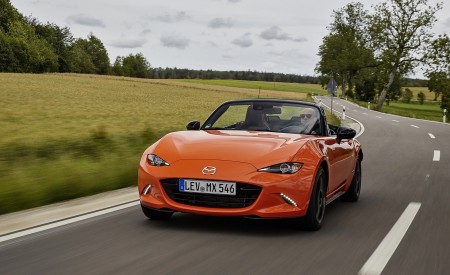 2019 Mazda MX-5 Miata 30th Anniversary Edition Front Wallpapers 450x275 (30)