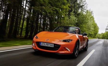 2019 Mazda MX-5 Miata 30th Anniversary Edition Front Wallpapers 450x275 (20)