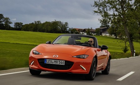2019 Mazda MX-5 Miata 30th Anniversary Edition Front Wallpapers 450x275 (41)