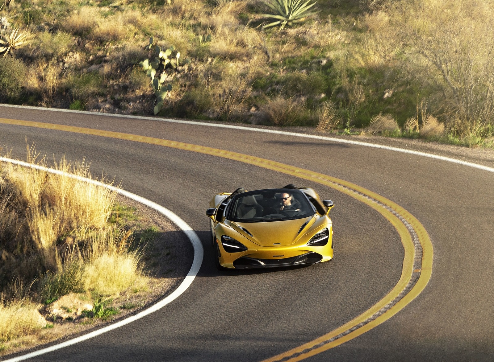 2019 McLaren 720S Spider (Color: Aztec Gold) Front Wallpapers #23 of 67