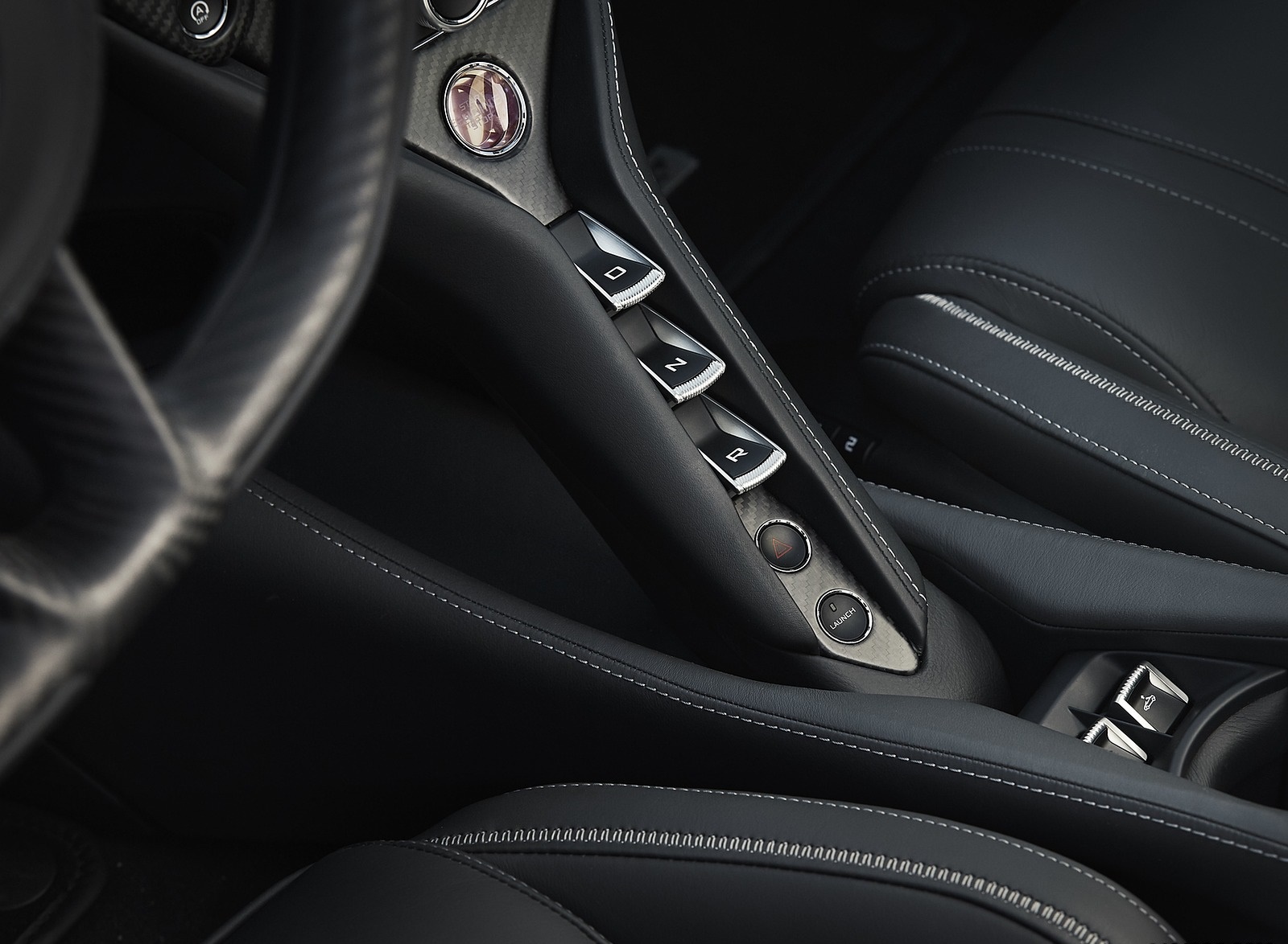 2019 McLaren 720S Spider (Color: Aztec Gold) Interior Detail Wallpapers #34 of 67