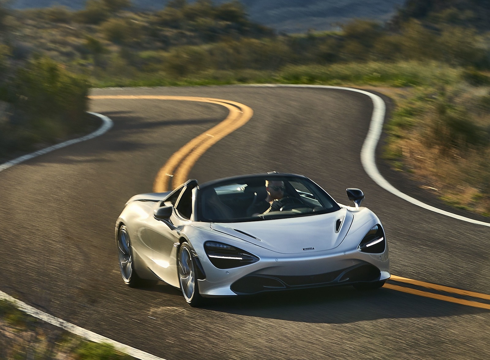 2019 McLaren 720S Spider (Color: Supernova Silver) Front Three-Quarter Wallpapers #36 of 67