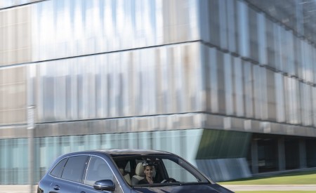 2019 Mercedes-Benz B-Class Front Three-Quarter Wallpapers 450x275 (23)