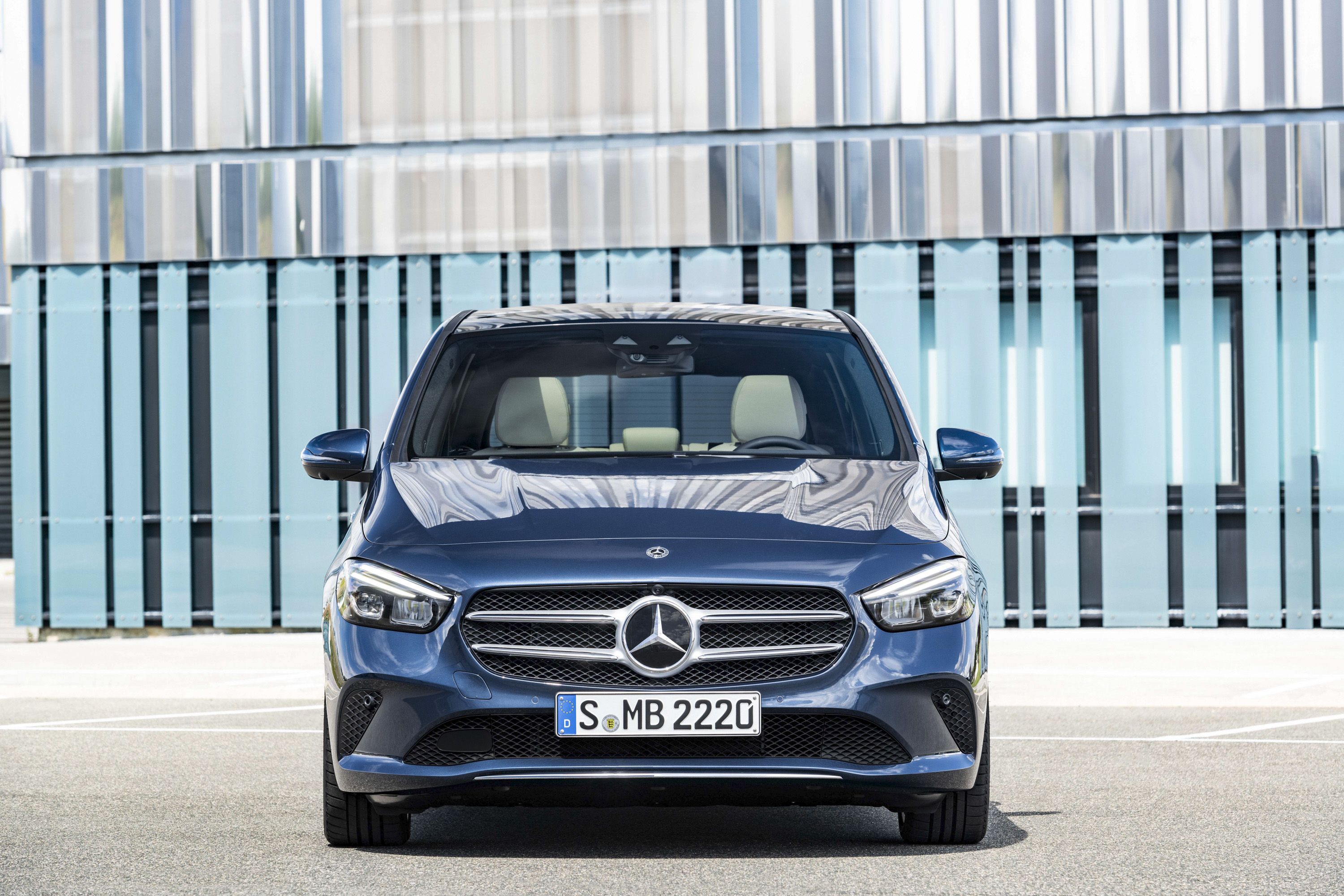 2019 Mercedes-Benz B-Class Front Wallpapers (14)