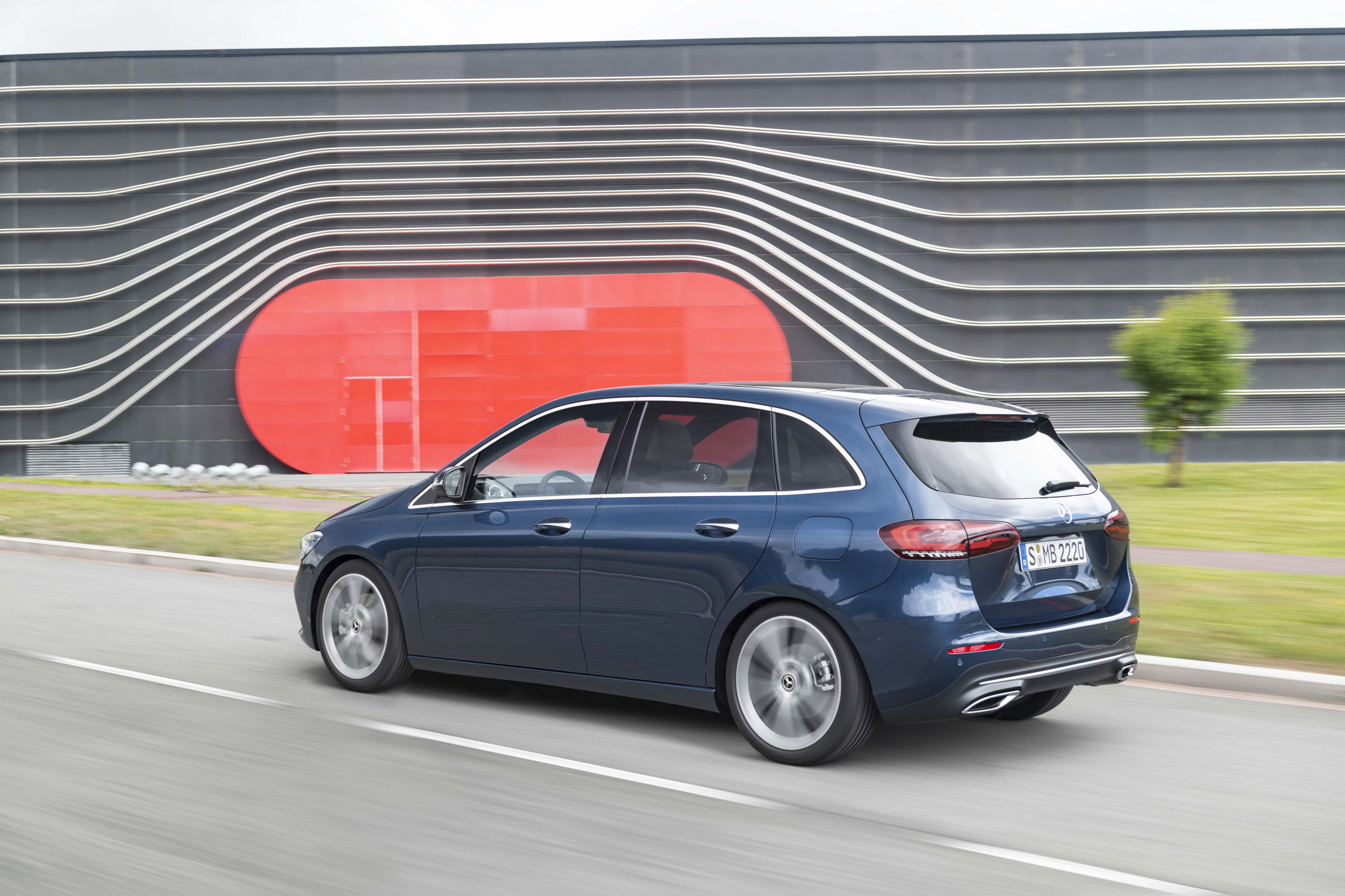 2019 Mercedes-Benz B-Class Rear Three-Quarter Wallpapers (11)