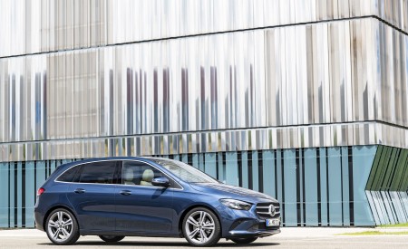 2019 Mercedes-Benz B-Class Side Wallpapers 450x275 (21)
