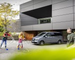 2019 Mercedes-Benz V-Class EXCLUSIVE Line (Color: Selenit Grey Metallic) Front Three-Quarter Wallpapers 150x120 (14)