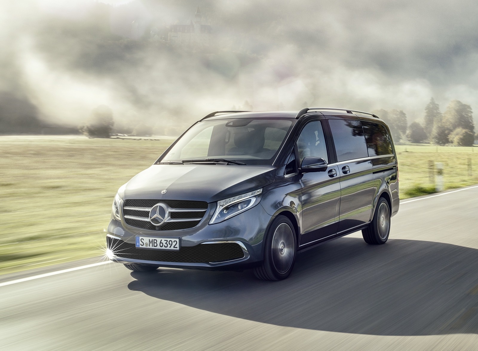 2019 Mercedes-Benz V-Class EXCLUSIVE Line (Color: Selenit Grey Metallic) Front Three-Quarter Wallpapers (8)