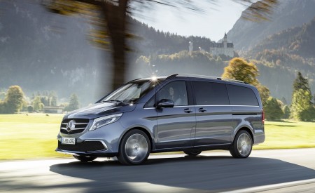 2019 Mercedes-Benz V-Class EXCLUSIVE Line (Color: Selenit Grey Metallic) Front Three-Quarter Wallpapers 450x275 (2)