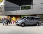 2019 Mercedes-Benz V-Class EXCLUSIVE Line (Color: Selenit Grey Metallic) Front Three-Quarter Wallpapers 150x120 (16)