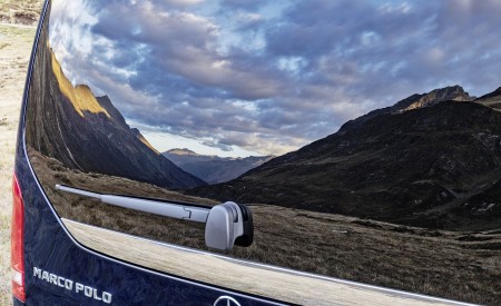 2019 Mercedes-Benz V-Class Marco Polo (Color: Cavansit Blue Metallic) Detail Wallpapers 450x275 (60)