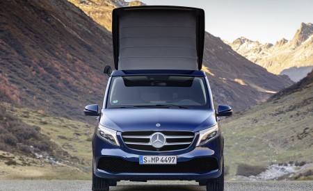 2019 Mercedes-Benz V-Class Marco Polo (Color: Cavansit Blue Metallic) Front Wallpapers 450x275 (49)