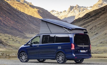 2019 Mercedes-Benz V-Class Marco Polo (Color: Cavansit Blue Metallic) Rear Three-Quarter Wallpapers 450x275 (50)