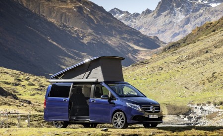 2019 Mercedes-Benz V-Class Marco Polo (Color: Cavansit Blue Metallic) Side Wallpapers 450x275 (57)
