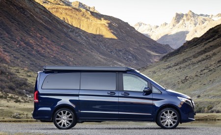 2019 Mercedes-Benz V-Class Marco Polo (Color: Cavansit Blue Metallic) Side Wallpapers 450x275 (53)