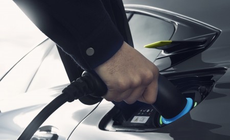2019 Peugeot 508 Sport Engineered Concept Charging Wallpapers 450x275 (30)