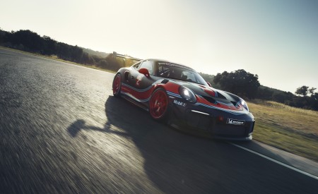 2019 Porsche 911 GT2 RS Clubsport Front Three-Quarter Wallpapers 450x275 (5)