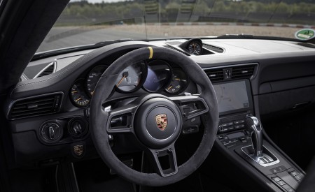 2019 Porsche 911 GT3 RS (Color: GT-Silver) Interior Wallpapers 450x275 (93)