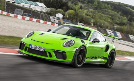 2019 Porsche 911 GT3 RS (Color: Lizard Green) Front Three-Quarter Wallpapers 450x275 (139)