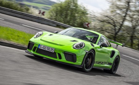 2019 Porsche 911 GT3 RS (Color: Lizard Green) Front Three-Quarter Wallpapers 450x275 (132)