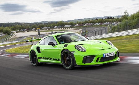 2019 Porsche 911 GT3 RS (Color: Lizard Green) Front Three-Quarter Wallpapers 450x275 (140)