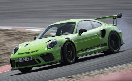 2019 Porsche 911 GT3 RS (Color: Lizard Green) Front Three-Quarter Wallpapers 450x275 (135)