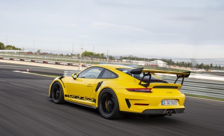 2019 Porsche 911 GT3 RS (Color: Racing Yellow) Rear Three-Quarter Wallpapers 450x275 (45)