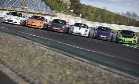 2019 Porsche 911 GT3 RS Generations Front Wallpapers 450x275 (207)