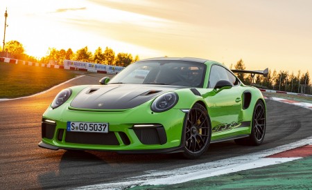 2019 Porsche 911 GT3 RS Weissach Package (Color: Lizard Green) Front Three-Quarter Wallpapers 450x275 (172)