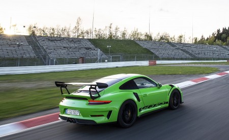 2019 Porsche 911 GT3 RS Weissach Package (Color: Lizard Green) Rear Three-Quarter Wallpapers 450x275 (175)