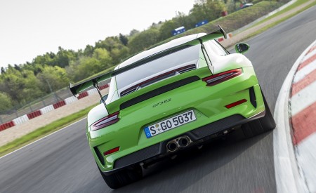 2019 Porsche 911 GT3 RS Weissach Package (Color: Lizard Green) Rear Wallpapers 450x275 (176)