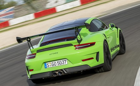 2019 Porsche 911 GT3 RS Weissach Package (Color: Lizard Green) Rear Wallpapers 450x275 (177)