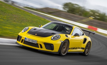 2019 Porsche 911 GT3 RS Weissach Package (Color: Racing Yellow) Front Three-Quarter Wallpapers 450x275 (24)