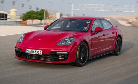2019 Porsche Panamera GTS (Color: Carmine Red) Front Three-Quarter Wallpapers 450x275 (66)