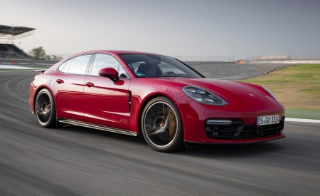 2019 Porsche Panamera GTS (Color: Carmine Red) Front Three-Quarter Wallpapers 450x275 (55)