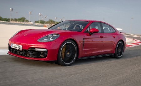 2019 Porsche Panamera GTS (Color: Carmine Red) Front Three-Quarter Wallpapers 450x275 (57)