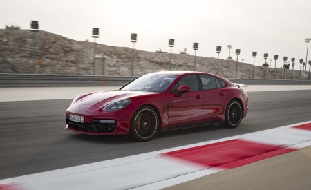 2019 Porsche Panamera GTS (Color: Carmine Red) Front Three-Quarter Wallpapers 450x275 (67)